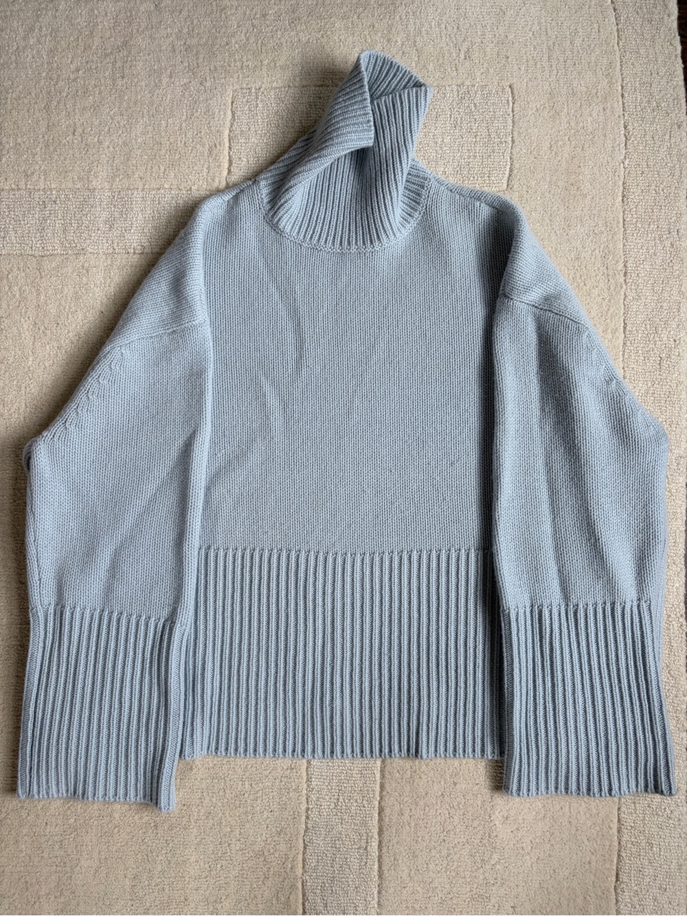 TOTEME Oversized Turtleneck XS ice blue